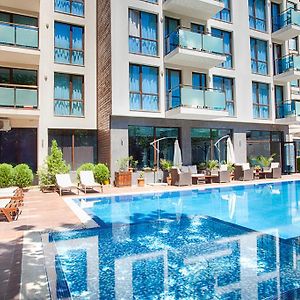 Sun Gate Aparthotel